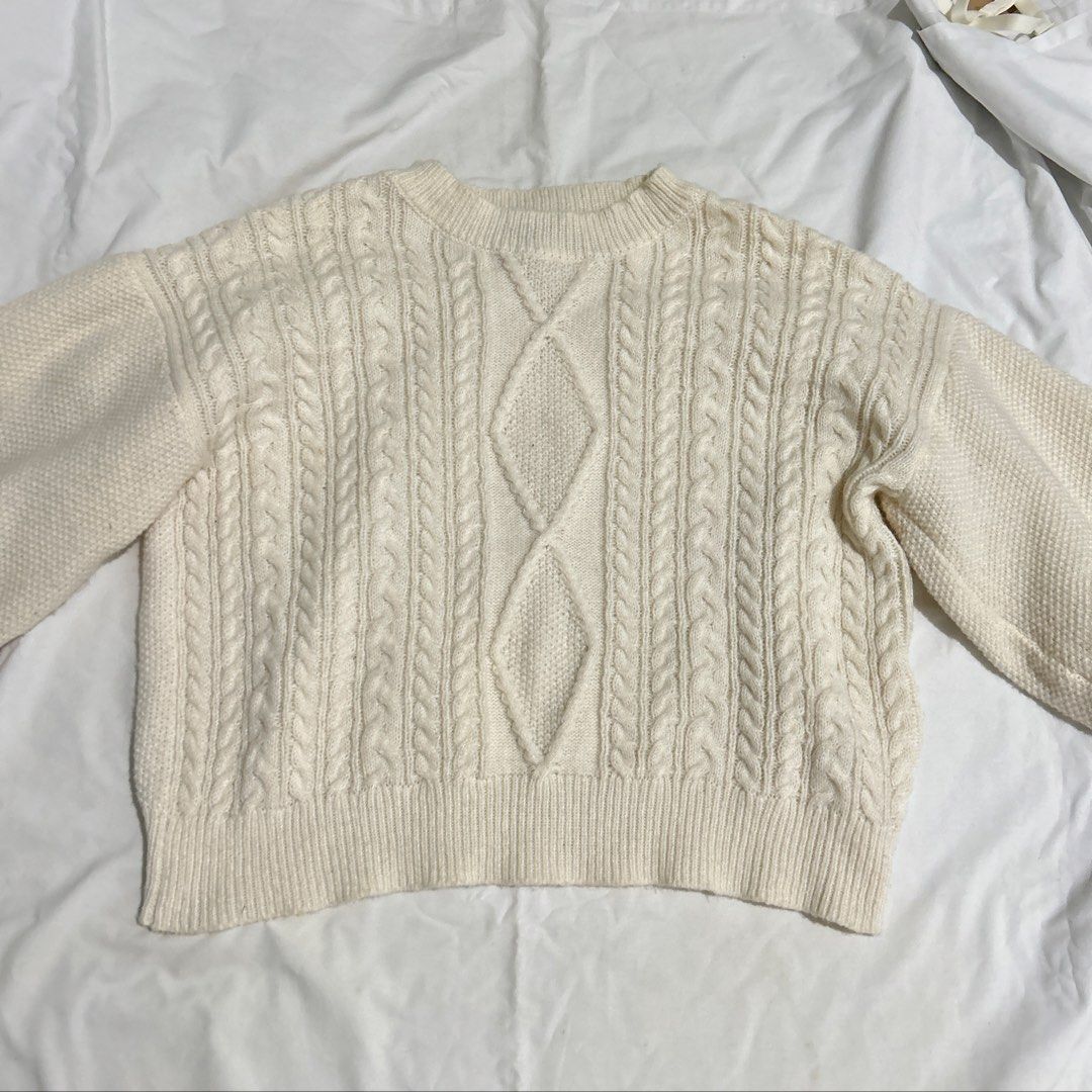 SHEIN Knitted Sweater (Category: Longsleeves) located in Quezon City. Submitted by rubyjnk (Listing ID 1452441325, Image 1). Description: last price posted ‼️ can fit small to medium i have 28” waistline for reference worn once, good as new x sensitive buyers loc: qc —all items are preloved so manage your expectations and purchase responsibly. — can provide more item details/pics upon request. — PAYO (gcash/maya) or SDD COD — first to pay, first 