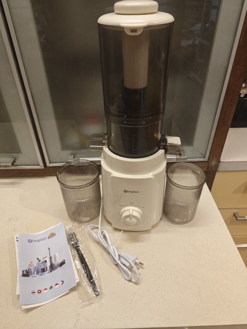 Simplus Electric Juicer (Category: Juicers, Blenders & Grinders) located in San Juan City. Submitted by tianareyes (Listing ID 1452440458, Image 2). Description: - Simplus Electric Juicer used only once - Large capacity for more juice - Easy to assemble and operate - Comes with all parts shown in photos - Includes instruction manual and cleaning brush - Original box included with manuals and plastics - Perfect for making fresh juices at home orig