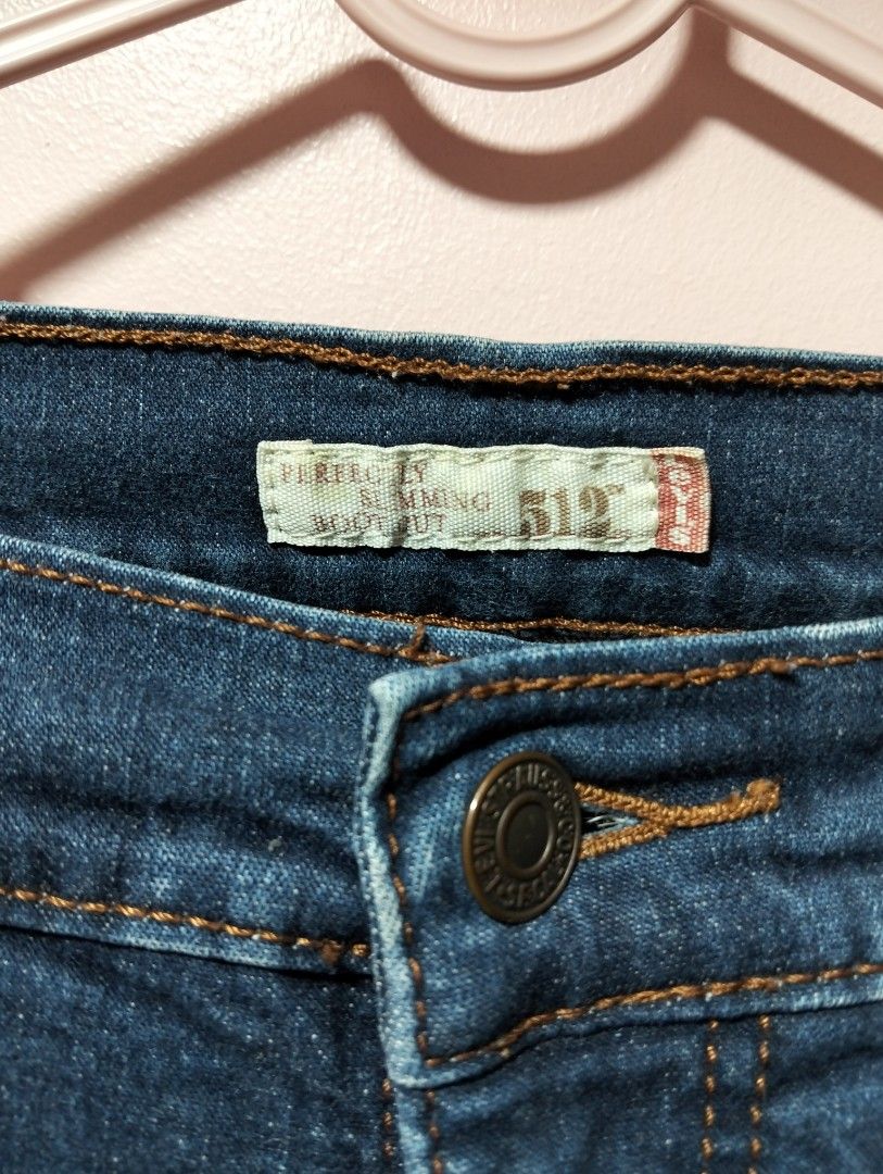 Size 29 Levi's 512 Perfectly Slimming Bootcut Jeans (Category: Jeans) located in Quezon City. Submitted by mcegdj (Listing ID 1452424655, Image 3). Description: Dark Blue Denim Mid-Rise Waist Straight Fit RFS: Decluttering Open to negotiations .