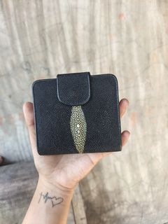 (Category: ) located in . Submitted by lynpreloved04 (Listing ID 1452324063, Image 1). Description: .