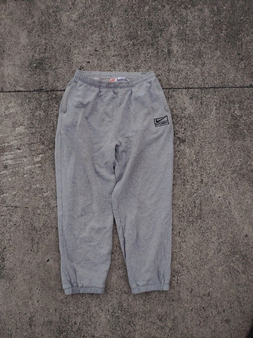 Stussy x Nike jogging pants (Category: Joggers) located in Calapan. Submitted by thriftopia_12 (Listing ID 1452449235, Image 2). Description: Need wash good condition .
