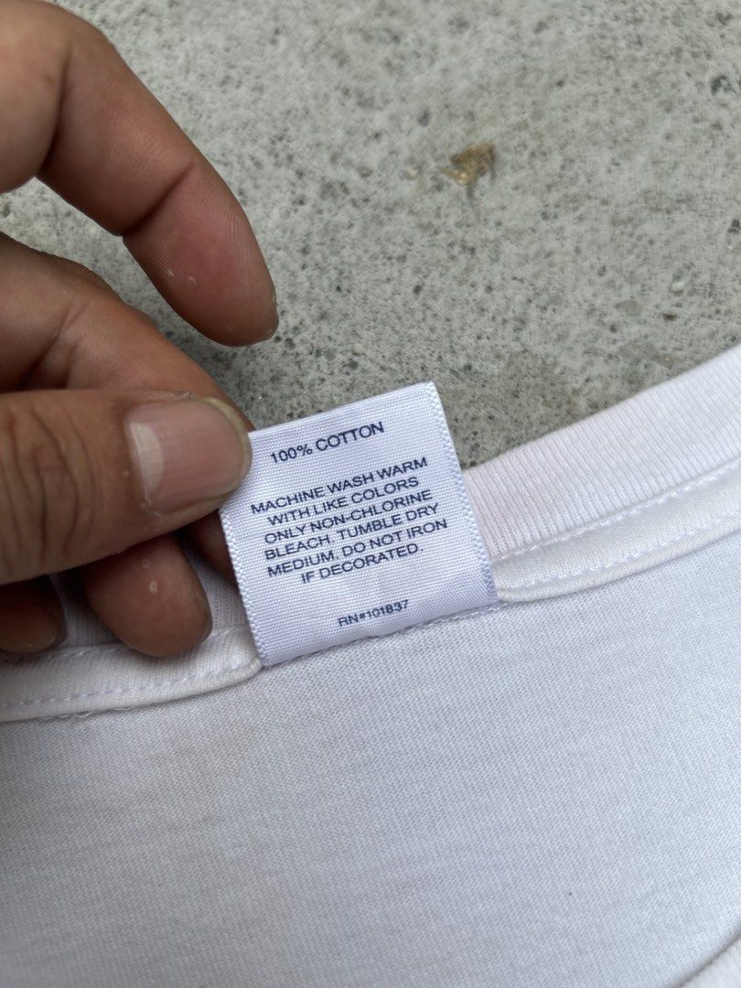 Supreme (Category: Formal Shirts) located in Mabalacat. Submitted by johnchanthrift (Listing ID 1452455021, Image 3). Description: Excellent condition Size m to L Width 21 Length 28 Color rate 9.5/10.