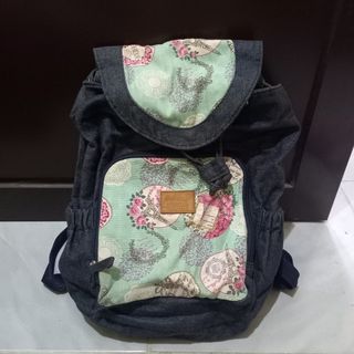 (Kategori: ) berada di . Dikirim oleh krawfle (ID iklan 1452408707, Gambar 1). Deskripsi: .