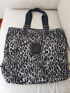 （分類：）位於 。 由 reginacsh 提交（商品編號 1452365790，圖片 1）。簡介： 。