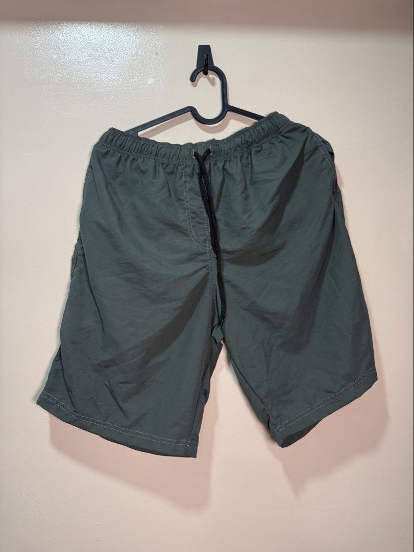 tundra board shorts (Category: Swim Trunks & Board Shorts) located in Quezon City. Submitted by fashionifywardrobe8899 (Listing ID 1452366374, Image 1). Description: .