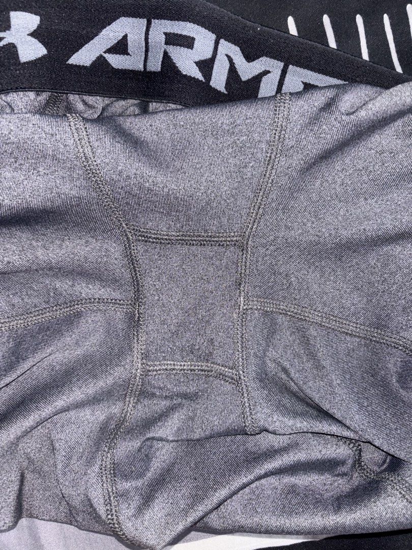 Under Armour HeatGear Compression Shorts (GRAY) (Category: Activewear) located in Pasig City. Submitted by timmybatoon (Listing ID 1452347903, Image 3). Description: Under Armour HeatGear Compression Shorts (GRAY) Size on tag: S Dimensions: 26-32in x 15inL Price: 600 .