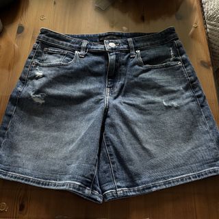 (Category: ) located in . Submitted by rosepeonies (Listing ID 1452344265, Image 1). Description: .