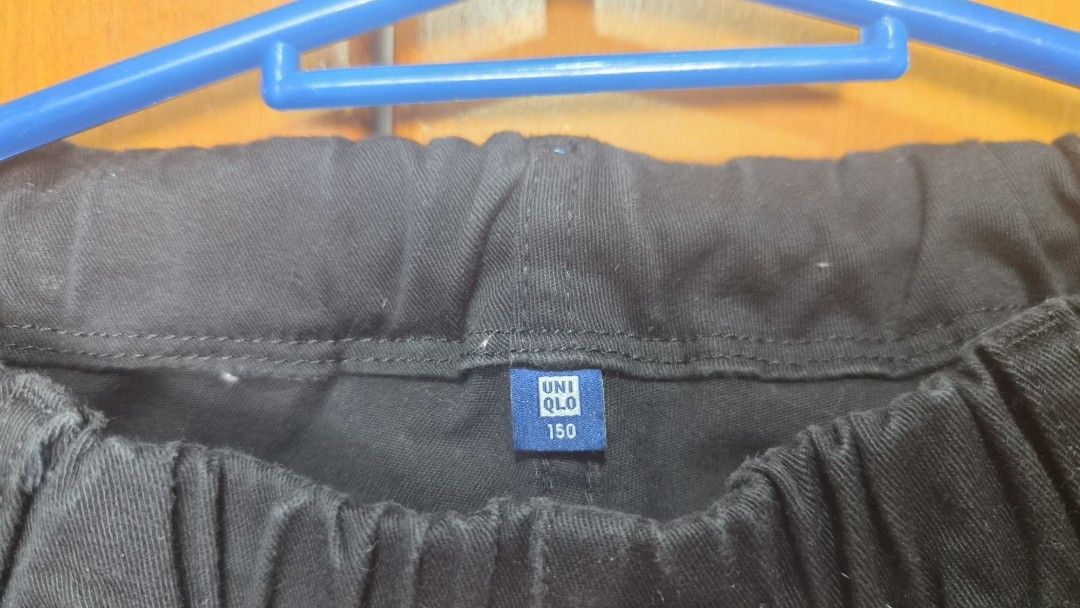 Uniqlo Kids Black Jeans (Category: Babies & Kids Fashion) located in Manila. Submitted by crslfinds (Listing ID 1452449897, Image 3). Description: - Uniqlo Kids black jeans - Slim fit - Size: 150.