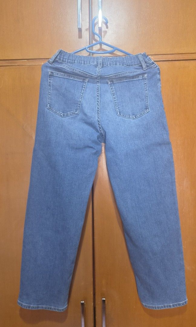 Uniqlo Kids Jeans (Category: Babies & Kids Fashion) located in Manila. Submitted by crslfinds (Listing ID 1452449526, Image 2). Description: - Uniqlo Kids jean - Regular fit - Size: 140.