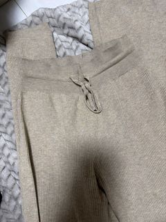 (Category: ) located in . Submitted by clearmywardrobiwe (Listing ID 1452478431, Image 1). Description: .
