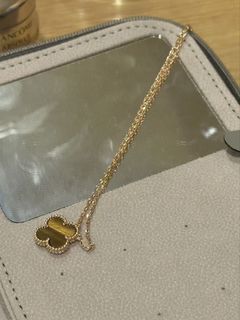 (Category: ) located in . Submitted by shoppin_88 (Listing ID 1452335467, Image 1). Description: .