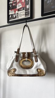 (Category: ) located in . Submitted by yourthriftmuse (Listing ID 1452372058, Image 1). Description: .