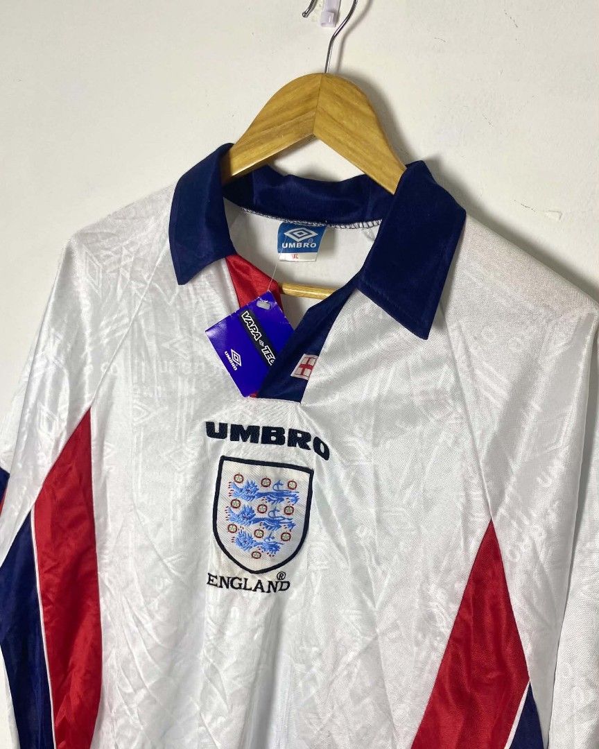 Vtg Umbro England Jersey (Category: Activewear) located in Tarlac. Submitted by dinnuh4e (Listing ID 1452462997, Image 2). Description: Umbro England jersey W 24 L 29 Issue: none .