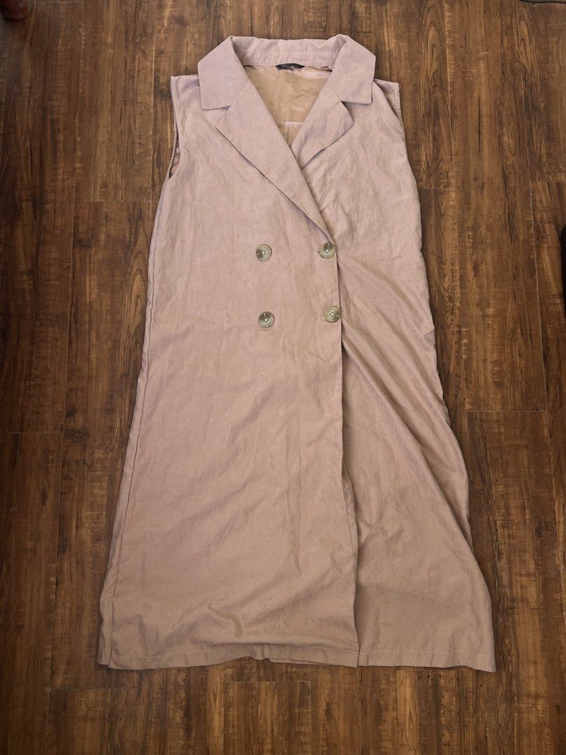 womens shein pink full coat (Category: Coats, Jackets and Outerwear) located in Bulacan. Submitted by _byndgrmnts (Listing ID 1452321843, Image 1). Description: Dm for more details mga bro -No issues and authentic shein -price is with sf na.
