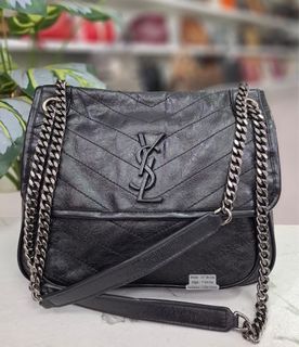 (Category: ) located in . Submitted by handbag_leather_bundle (Listing ID 1452383353, Image 1). Description: .