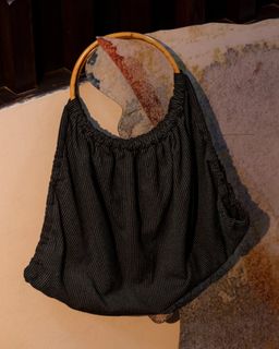 (Category: ) located in . Submitted by upstairsgarments (Listing ID 1452599389, Image 1). Description: .