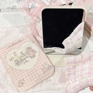 (Category: ) located in . Submitted by CherryBerryCloset (Listing ID 1452684223, Image 1). Description: .