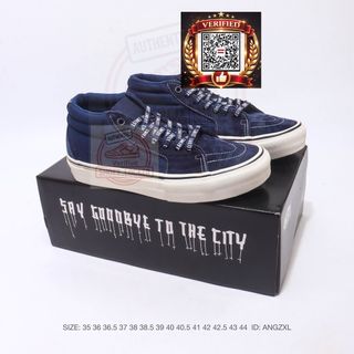 (Category: ) located in . Submitted by shoes.locker (Listing ID 1452668511, Image 1). Description: .