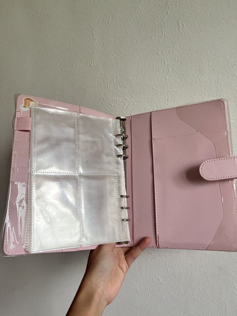 A5 Macaron Binder with Clear Cover and 4pcs pocket (Category: Stationery & School Supplies) located in Binangonan. Submitted by prelovedbyjenai (Listing ID 1444428387, Image 3). Description: inclusion: - A5 binder pink - 7 pcs A5 photocard pockets - Binder Cover.