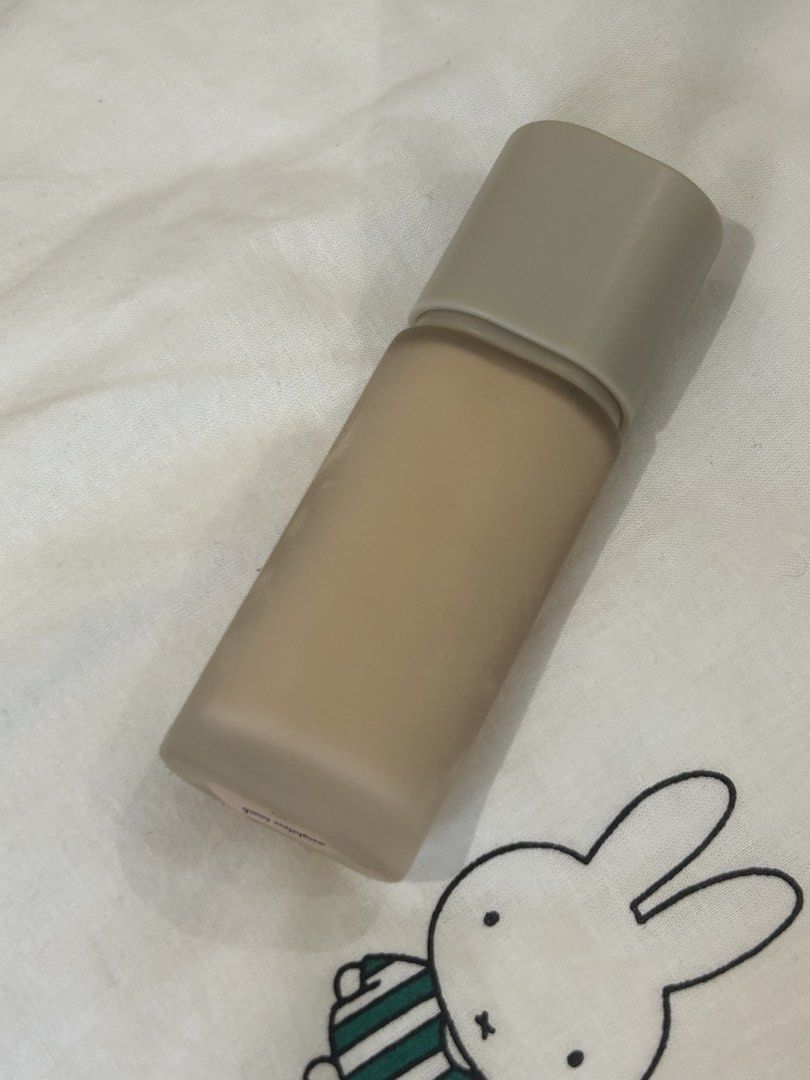 Absidy Weightless Touch Foundation 0N (Category: Makeup) located in Paranaque City. Submitted by tteobeokiii (Listing ID 1452568693, Image 3). Description: Used only a few times - Absidy Foundation - Shade: 0N - Formula: Weightless Touch - Size: 30ml - Usage: Great for everyday wear - Instructions: Shake well before use - Reason for selling: Not my shade anymore.