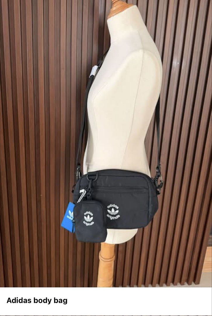 Adidas body bag (Category: Shoulder Bags) located in Mexico. Submitted by simang888 (Listing ID 1452670106, Image 1). Description: Brand new...