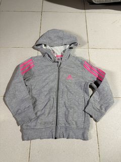 (Category: ) located in . Submitted by -coffeebean- (Listing ID 1452517208, Image 1). Description: .