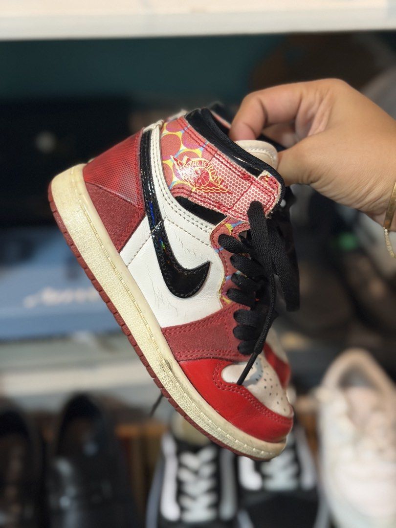 Air Jordan 1 (Kids) Spiderman (Category: Babies & Kids Fashion) located in Manila. Submitted by sobandrea (Listing ID 1452512182, Image 3). Description: - 100% orig - Well used / Needs Cleaning - Bought for ₱6500 - US 11c.