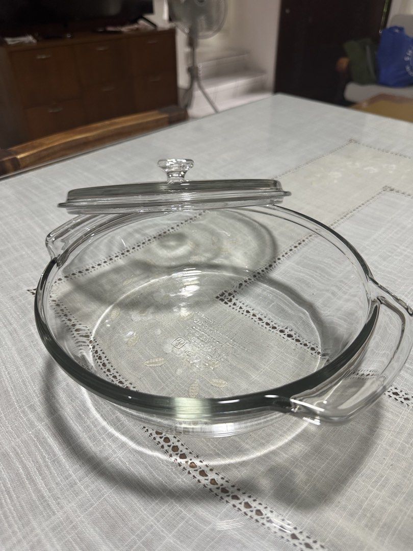 Anchor Ovenware CASSEROLE 8.25in VINTAGE (Category: Other Kitchenware & Tableware) located in Pasig City. Submitted by greenapplberyy (Listing ID 1452553719, Image 3). Description: FOR SALE ₱1,200 (negotiable just PM) Anchor Ovenware 8.25-inch casserole dish vintage 1.5-quart round glass baking piece. Used only a few times, still good as new. Payment through GCASH/BANK TRANSFER pick up/lalamove .