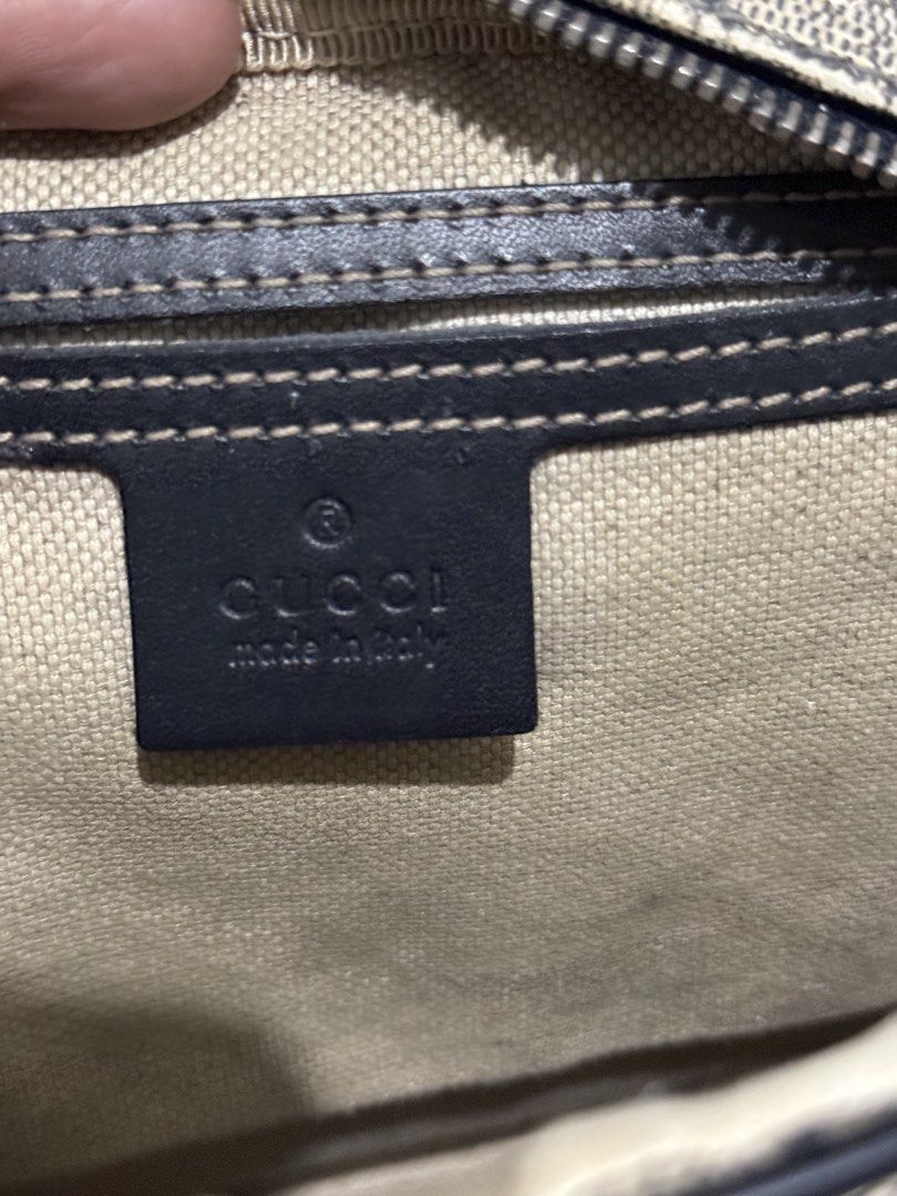 Authentic Gucci Sling bag (Category: Sling Bags) located in Manila. Submitted by reg08 (Listing ID 1452620186, Image 3). Description: Project bag.
