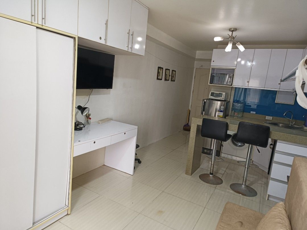 Avida San Lazaro w/tenant (Category: Apartments & Condos) located in Valenzuela. Submitted by ccdguzman (Listing ID 1452616017, Image 3). Description: Avida Towers San Lazaro Tower 1, 8th floor Currently with tenant, (never vacant and easy to rent out) 22 sqm. -Located at the back of SM San Lazaro. -Flood free -highly accessible to public transport -Ayala Property Asking price 3M, negotiable.