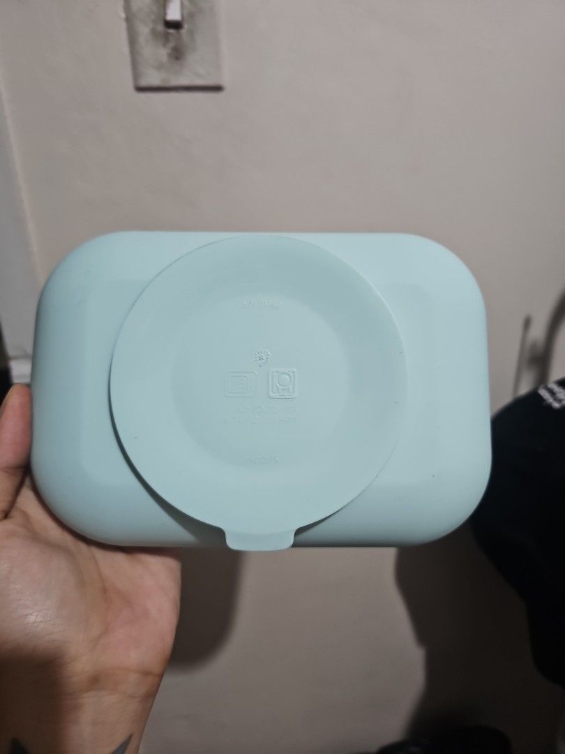 Beaba silicon plate (Category: Weaning & Toddler Feeding) located in Manila. Submitted by nicolealison (Listing ID 1452584807, Image 2). Description: no spoon included. plate is new as we only used the spoon.