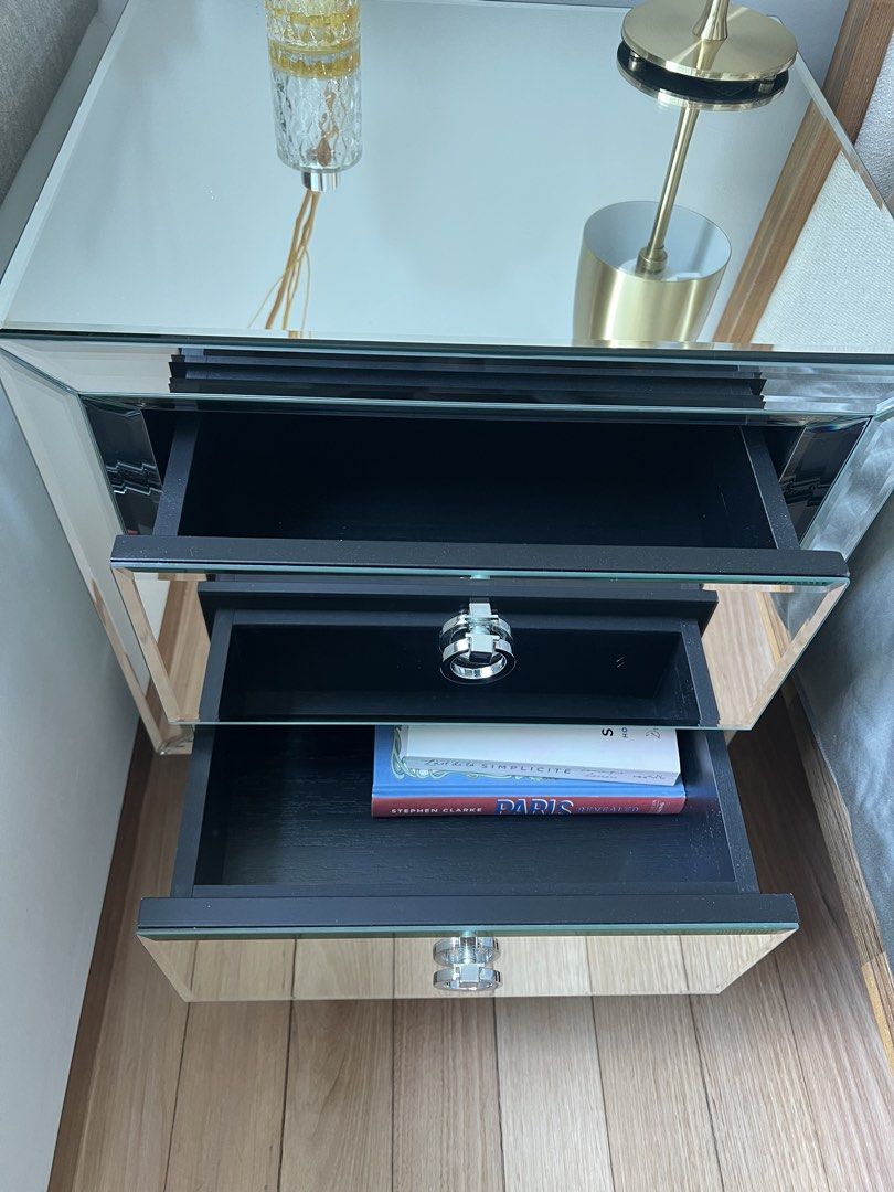Bedside table (Category: Other Home Furniture) located in Singapore. Submitted by belynda.alonzo (Listing ID 1452694081, Image 3). Description: .