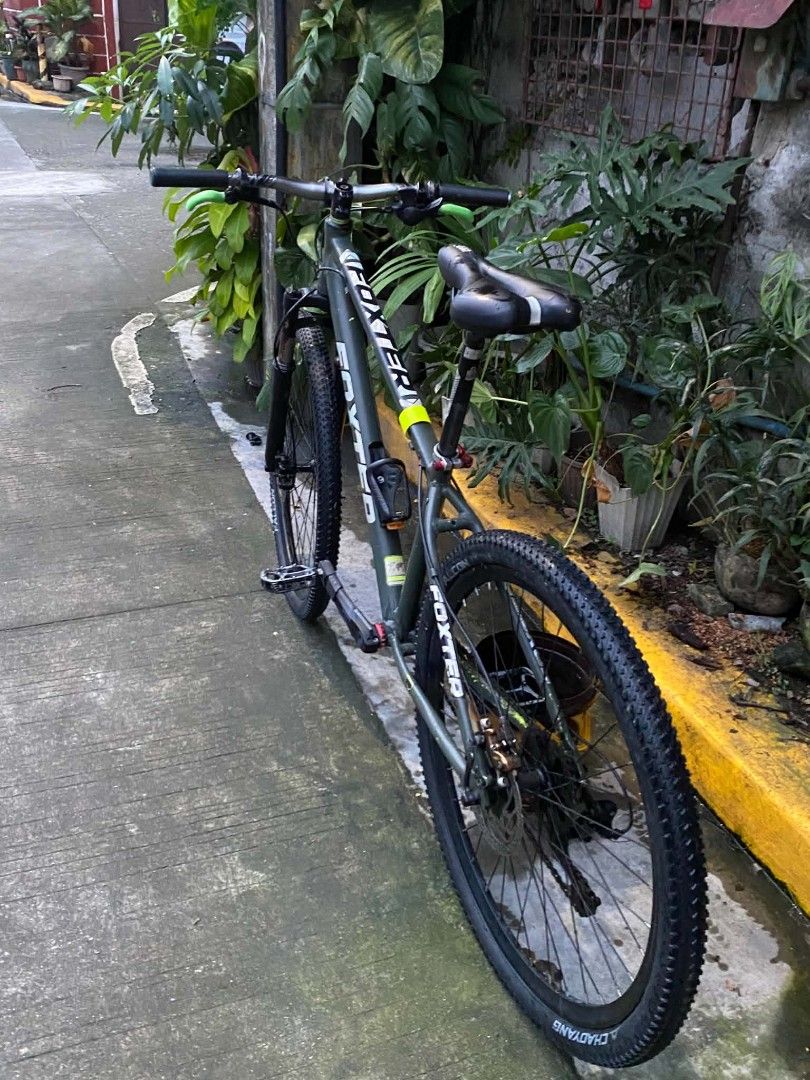 Bike (Category: Bicycles) located in Manila. Submitted by daniel7584 (Listing ID 1452697993, Image 3). Description: Foxter ft301 27.5er Hydraulic brakes (makapit likod at harap) Shimano lt-two A3 shifters and rd 8speed 10-40t sprocket Shimano crankset 3speed Shimano bottom bracket Makapal pa front and rear tires Inspeed orig handle bar Stem nya - 45 degrees Inspeed bnew pedals The rest stock… Still all goods Negotiable Issue: Scratch pati sa upua
