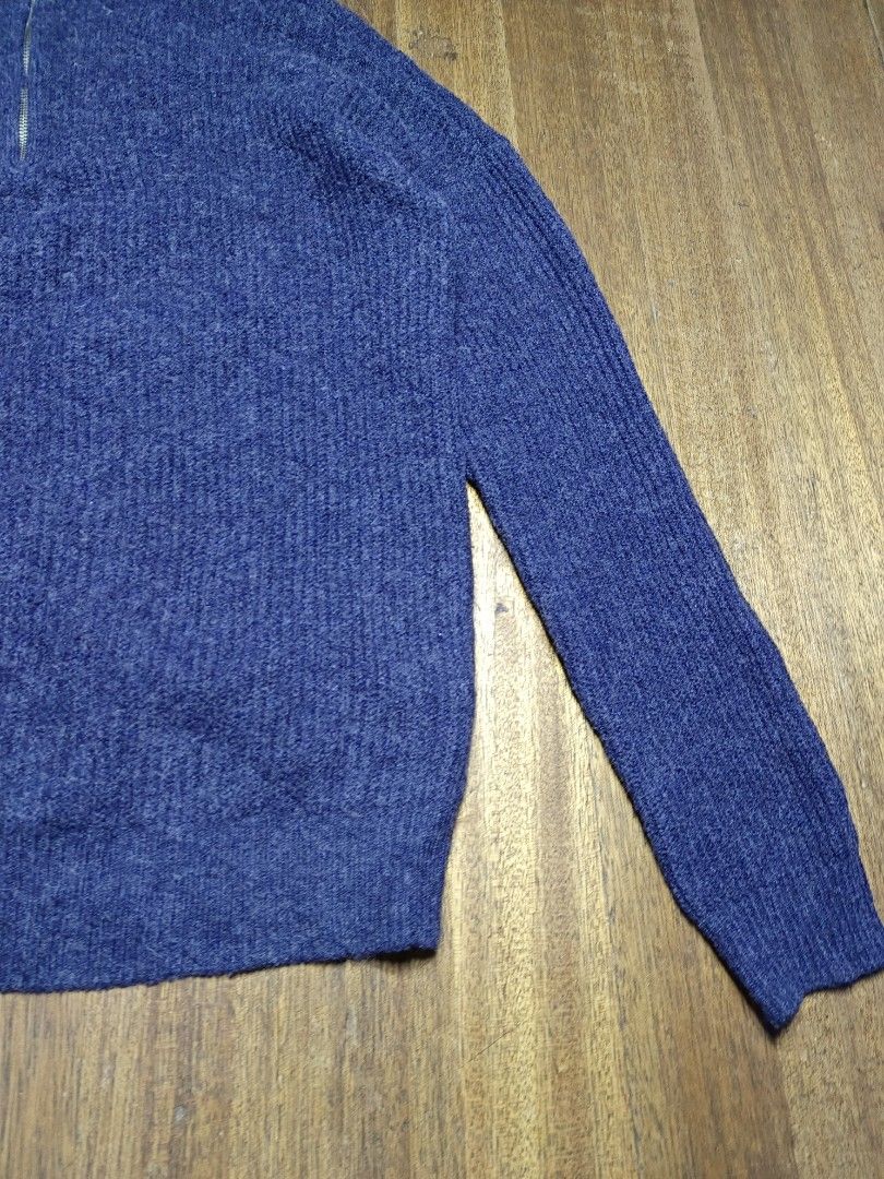 Blue Quarter Zip Knit Sweater medium mens (Category: Coats, Jackets and Outerwear) located in Mandaluyong City. Submitted by heatgear (Listing ID 1452649541, Image 3). Description: - Cozy blue knit sweater - Quarter zip neckline - Made with a wool and synthetic fiber blend - Ribbed texture detail - Perfect for layering in cooler weather - Size: M/M dimension L 26 w 21 380 + sf location mandaluyong willing to meet up as long as it's near my area.