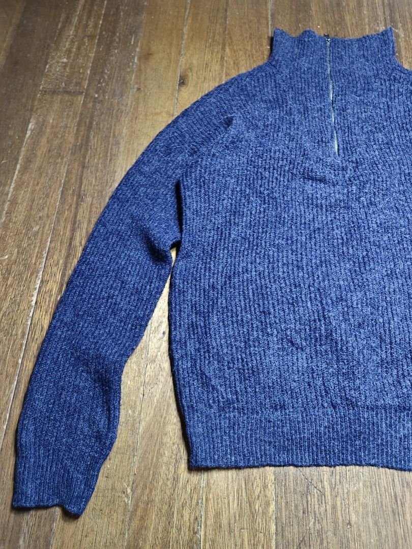 Blue Quarter Zip Knit Sweater medium mens (Category: Coats, Jackets and Outerwear) located in Mandaluyong City. Submitted by heatgear (Listing ID 1452649541, Image 2). Description: - Cozy blue knit sweater - Quarter zip neckline - Made with a wool and synthetic fiber blend - Ribbed texture detail - Perfect for layering in cooler weather - Size: M/M dimension L 26 w 21 380 + sf location mandaluyong willing to meet up as long as it's near my area.