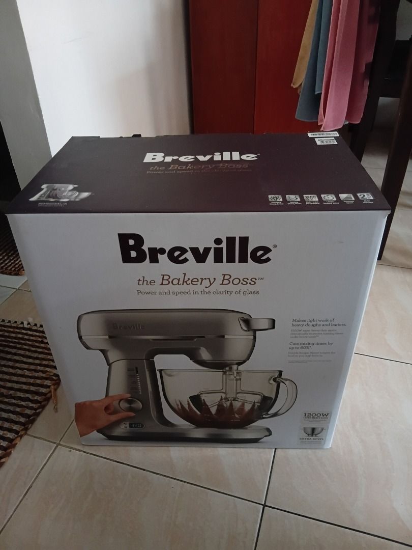 BREVILLE BAKERY BOSS STAND MIXER (Category: Hand & Stand Mixers) located in Imus. Submitted by beo23 (Listing ID 1452611310, Image 3). Description: - Heavy duty Breville the Bakery Boss Stand Mixer (5 quarts capacity) - Powerful 1200W motor (220v) - Includes glass bowl and attachments (dough hook, beater scraper, whisk baloon, beater attachment) - Still in original packaging - Honest issue: Clacking sound when mixing but its normal. Unit is in go