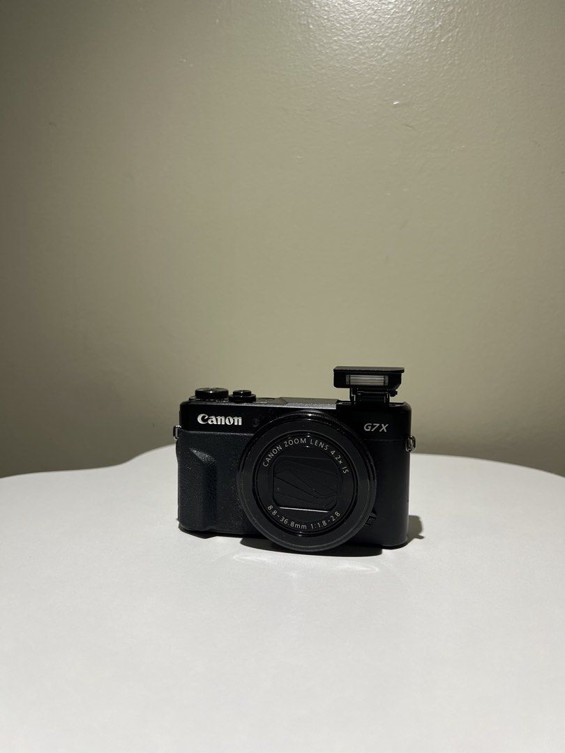 Canon g7x Mark II (Category: Cameras) located in Quezon City. Submitted by xoreavee (Listing ID 1452672592, Image 3). Description: LADY OWNED AND NEVER REPAIRED Price: ₱49,500 (Negotiable!) Selling my Canon G7X Mark II. Very well taken care of and in excellent condition. Sample photos are included! Inclusions: - Canon G7X Mark II camera - Original battery - Extra battery - Original charger - 16GB SD card - Complete accessories Condition: - 9/10 c
