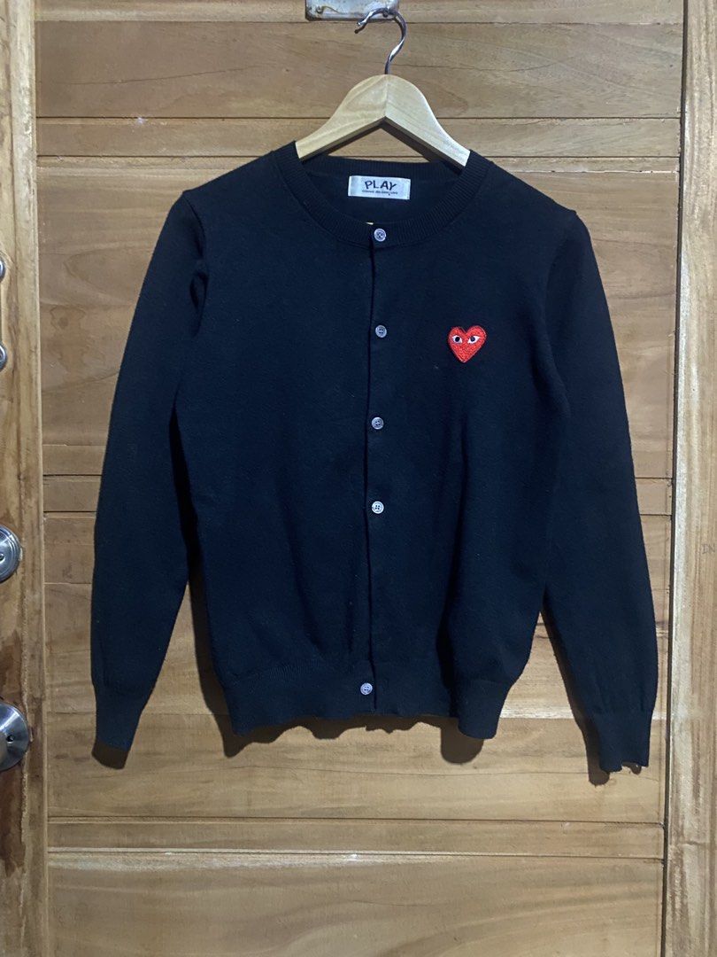 Cardigan play (Category: Coats, Jackets and Outerwear) located in Manila. Submitted by sixbysix (Listing ID 1452627589, Image 2). Description: Dimes 21x26 (size Small) Condition 10/10 Color rate 9.8/10 Issue/none .