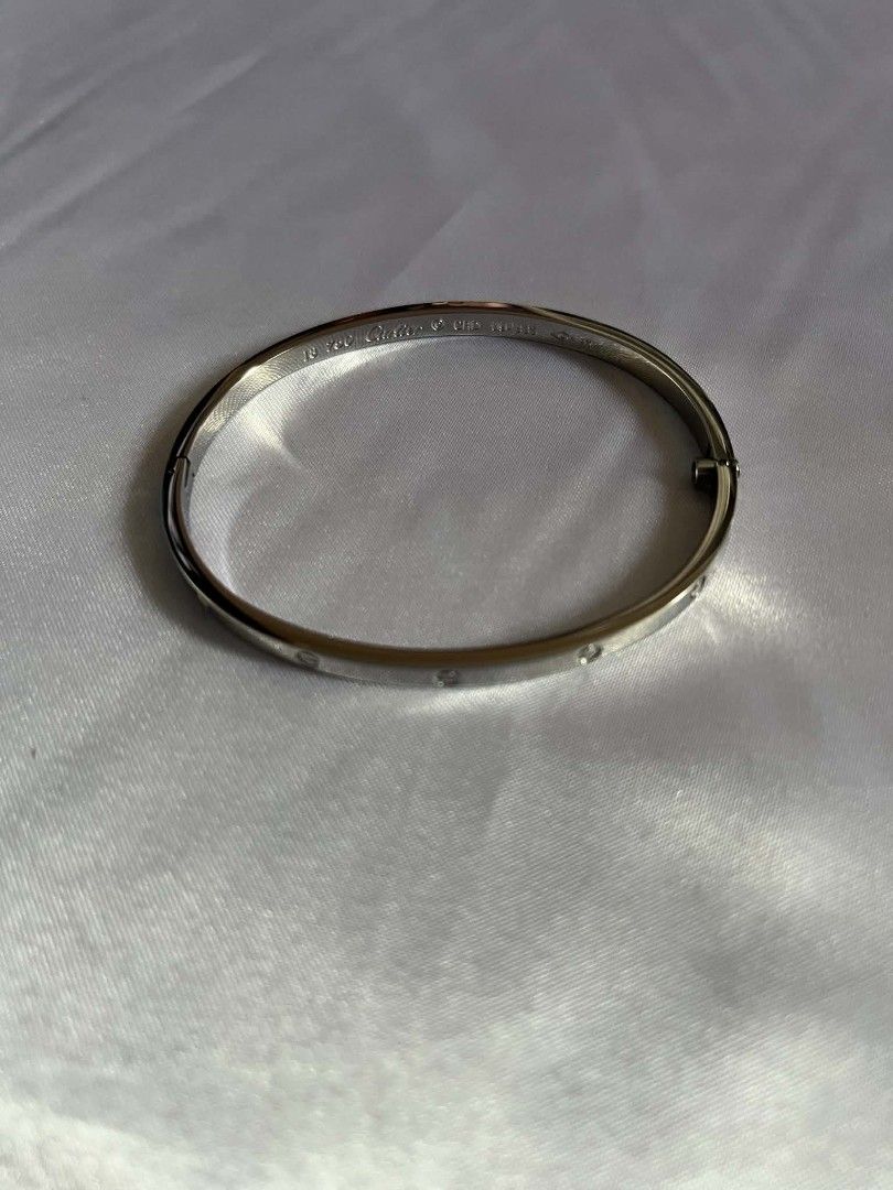 Cartier Bracelet (Category: Luxury Accessories) located in Quezon City. Submitted by pastforward00 (Listing ID 1452605151, Image 1). Description: .