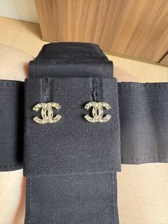 （分類：）位於 。 由 sellauthenic 提交（商品編號 1452637764，圖片 1）。簡介： 。