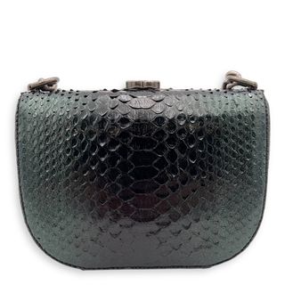 (Category: ) located in . Submitted by carousellluxury (Listing ID 1404991391, Image 1). Description: .