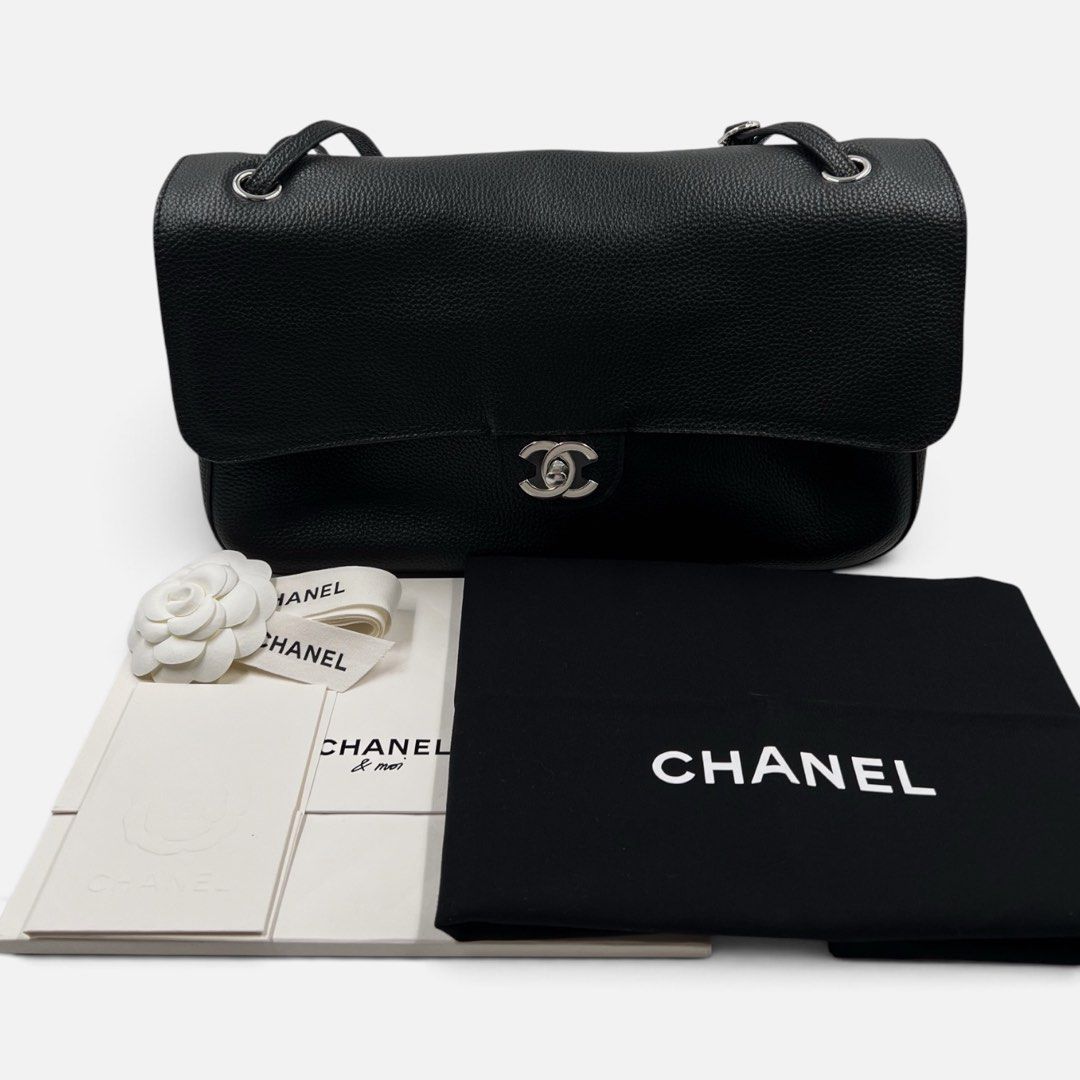 ⚜️Chanel Maxi Blazy Flap bag (Category: Luxury Bags & Wallets) located in Makati City. Submitted by 90sangel (Listing ID 1452688421, Image 3). Description: Slay the day with the Black Blaze Maxi Flap 32cm! 🖤✨ She’s iconic, she’s oversized! •Condition: Pristine ~. Black Blaze Maxi Flap 32cm, also available in size 38 *Msg us for more details. Includes store box, dustbag, cards and big paperbag ✨ still negotiable .