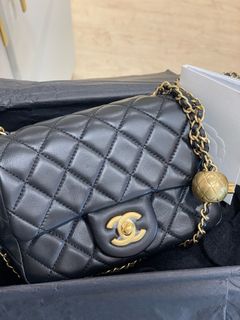 (Category: ) located in . Submitted by ys-luxe.com (Listing ID 1452544441, Image 1). Description: .