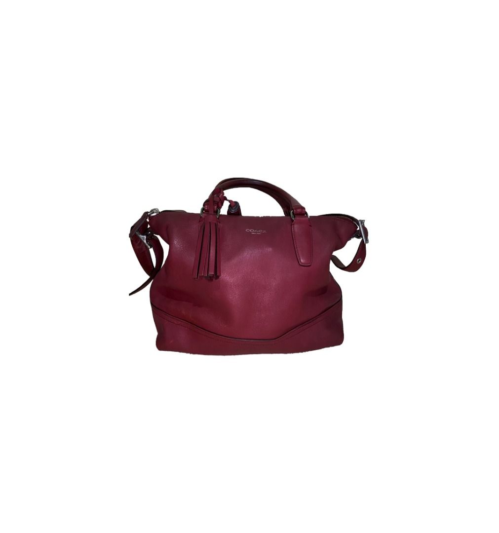 COACH LEGACY MOLLY IN MAROON (Category: Luxury Bags & Wallets) located in Caloocan City. Submitted by youngowl.0e0e7b (Listing ID 1452663088, Image 1). Description: no issue, well function zippers .