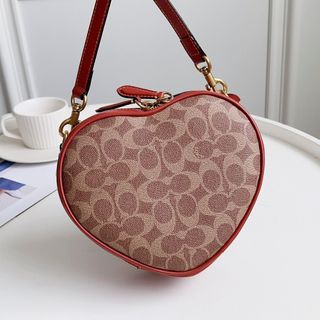 (Category: ) located in . Submitted by premiumoutlets. (Listing ID 1452595746, Image 1). Description: .