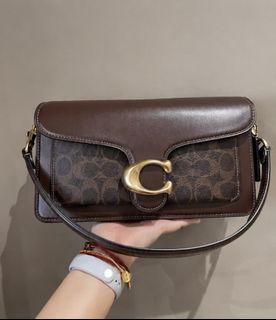 (Category: ) located in . Submitted by conan_fashion (Listing ID 1452531302, Image 1). Description: .