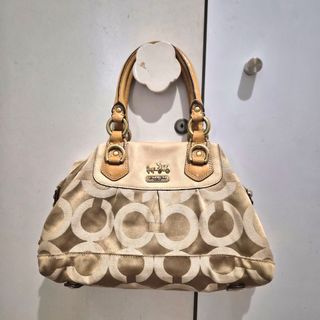 (Kategori: ) berada di . Dikirim oleh kraska (ID iklan 1452672863, Gambar 1). Deskripsi: .