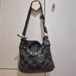 (Kategori: ) berada di . Dikirim oleh kraska (ID iklan 1452675282, Gambar 1). Deskripsi: .