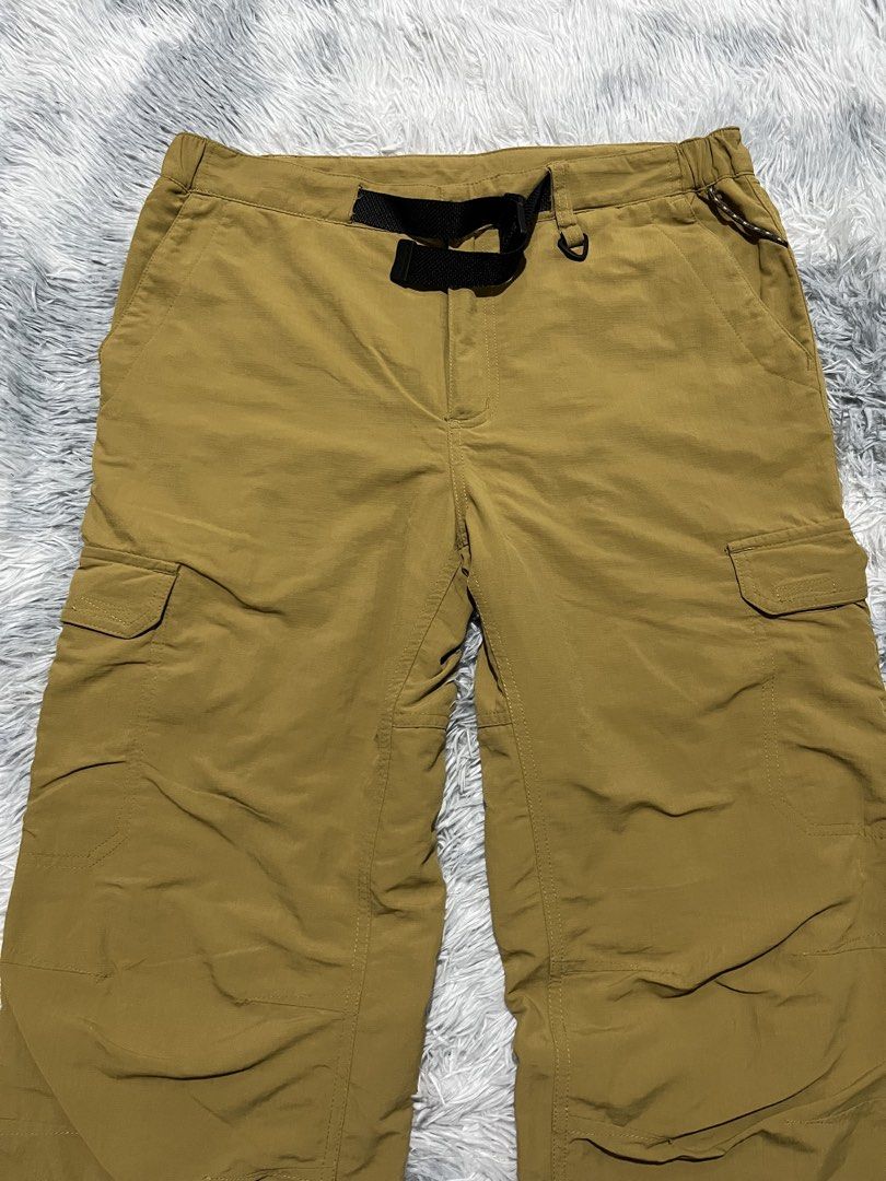 Columbia Omni Heat Cargo Pants (Category: Trousers) located in Sasmuan (Sexmoan). Submitted by winterclothes.ph (Listing ID 1452627345, Image 2). Description: Columbia Omni Heat Cargo Pants L on tag Waist 34-35 Length 42 Excellent Condition.