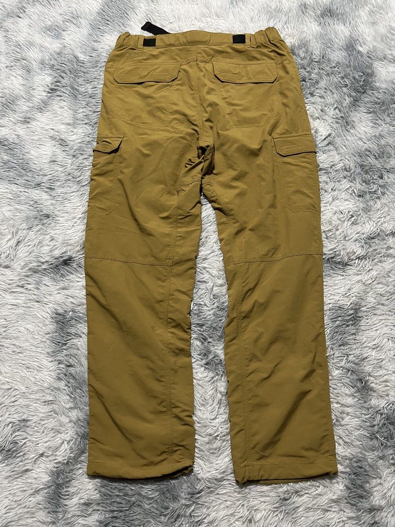 Columbia Omni Heat Cargo Pants (Category: Trousers) located in Sasmuan (Sexmoan). Submitted by winterclothes.ph (Listing ID 1452627345, Image 3). Description: Columbia Omni Heat Cargo Pants L on tag Waist 34-35 Length 42 Excellent Condition.